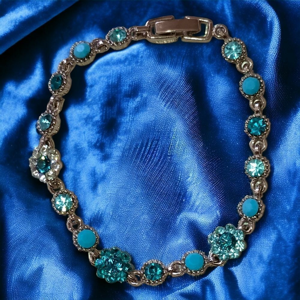 Aqua Blue Rhinestone Link Bracelet Faux Turquoise Silver Tone Coastal Beachy